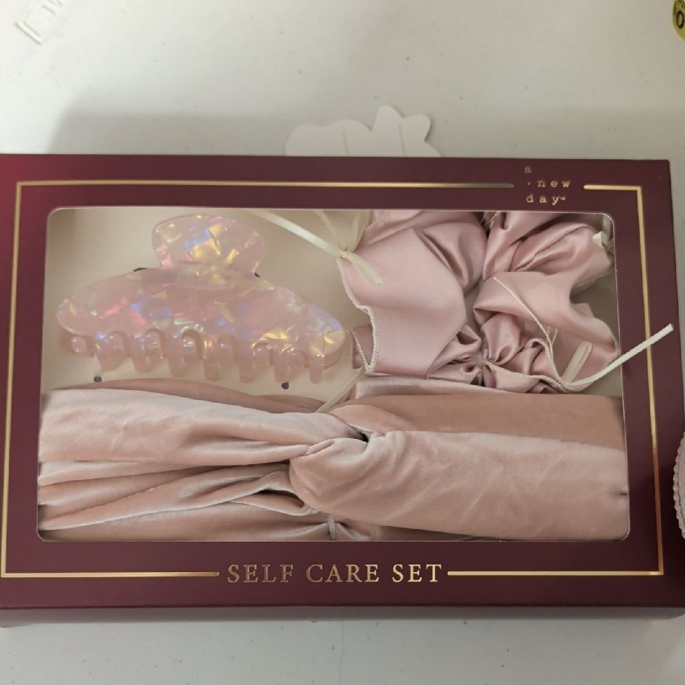 A New Day Blush Self Care Set